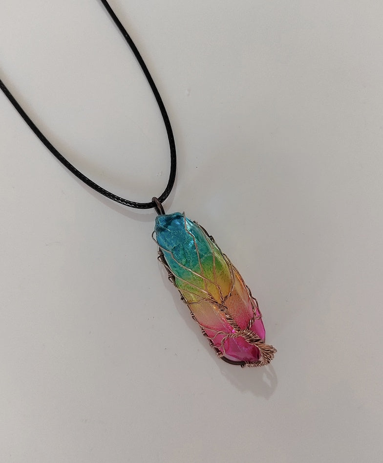 Hot Selling Stone Crystal Pillar Tree Of Life Pendant Ins Fashion Necklace.